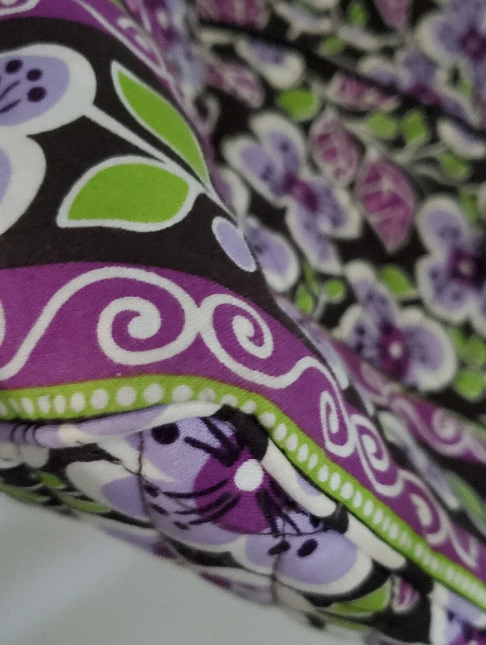 Vera Bradley Quilted Retired Plum Petals Pattern Tote Bad 15